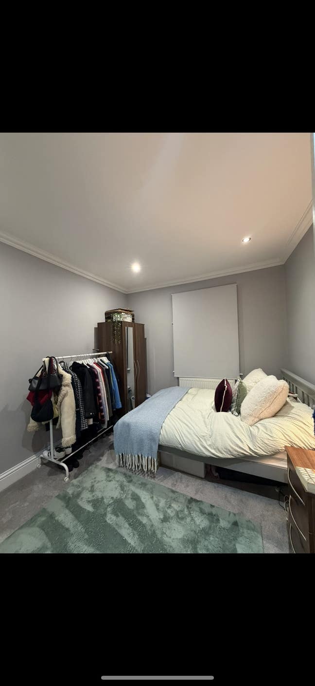 Girls house in Tooting - Double Room w/ bathroom Main Photo