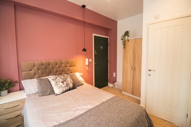 💥Fresh Double Ensuite Room Available🏡 Main Photo