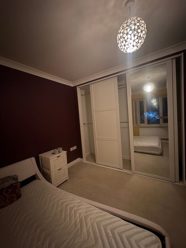 Spacious Double Ensuit Room Available Now Main Photo