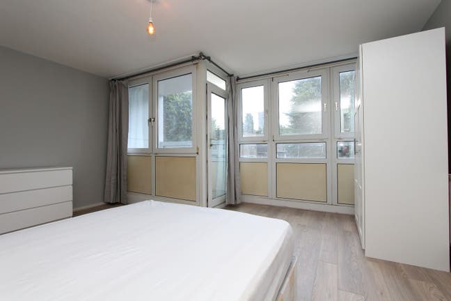 Gigantic Room with Private Balcony - ZoNE2 Main Photo