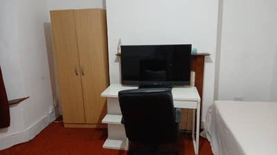 Double bed Main Photo