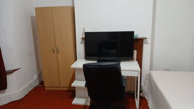 Double bed Main Photo