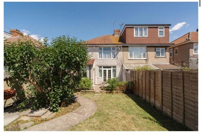 4 Bedroom Furnished House to Rent – Filton Main Photo