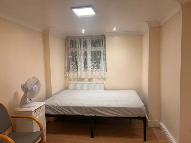 Spacious Double Ensuite Room at Hounslow Main Photo