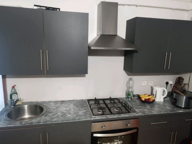 Studio in Abbey Wood Main Photo