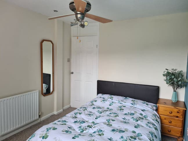 Bright Double Room in Calm Chilwell Home Main Photo