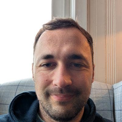 Professional Male seeks a double room Main Photo