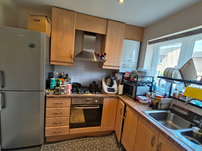 Single Bedroom to let in the middle of March, 2026 Main Photo