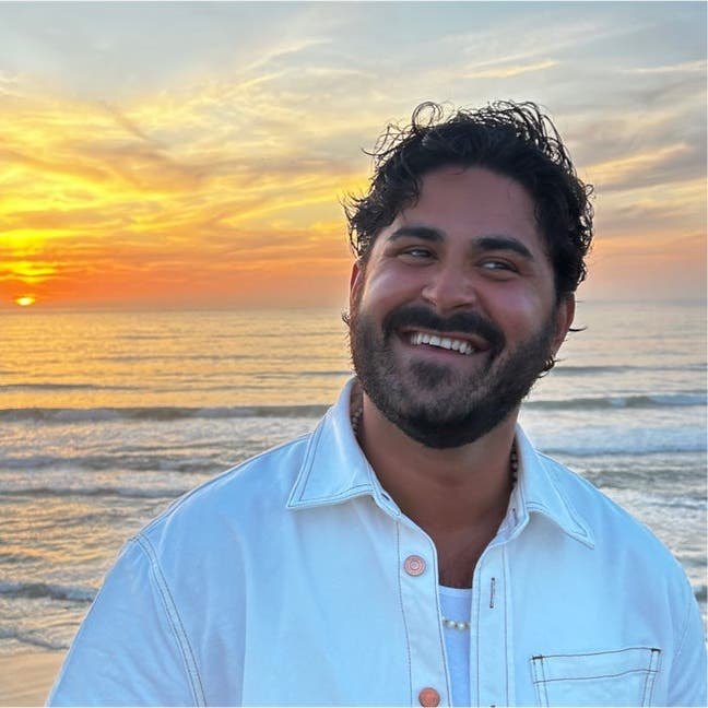 Tidy, queer professional moving to Brighton Main Photo