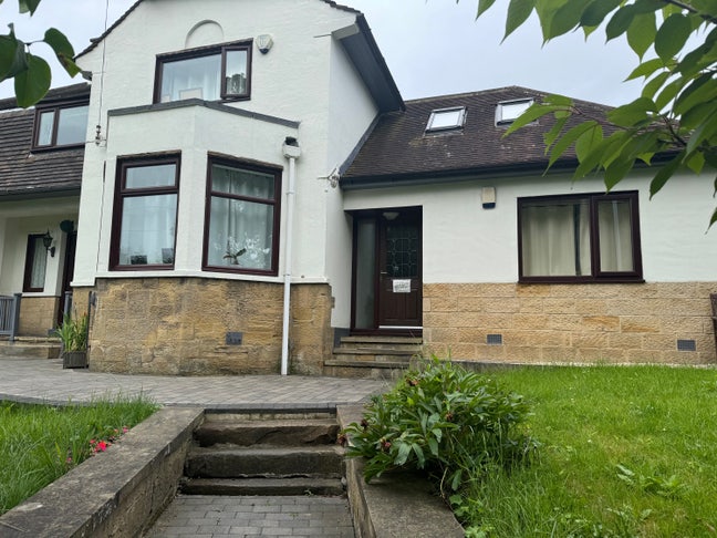 2 Bed Room House *No Bills or Rates* Main Photo