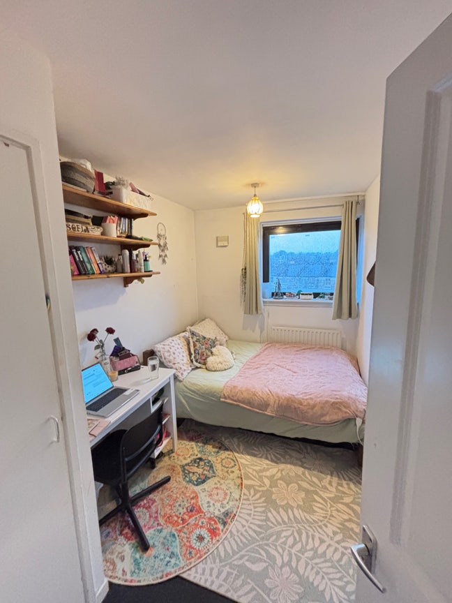 Room to Rent in Stoke Newington Main Photo