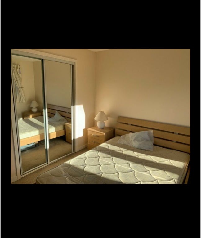 Furnished Bedroom in Finnieston Main Photo