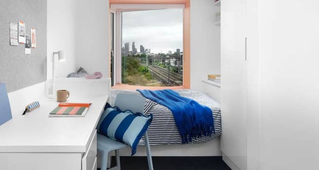 Stylish En-Suite Room | Scape Mile End | 2-Min Wal Main Photo