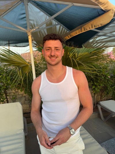 Looking for a flatmate  Main Photo