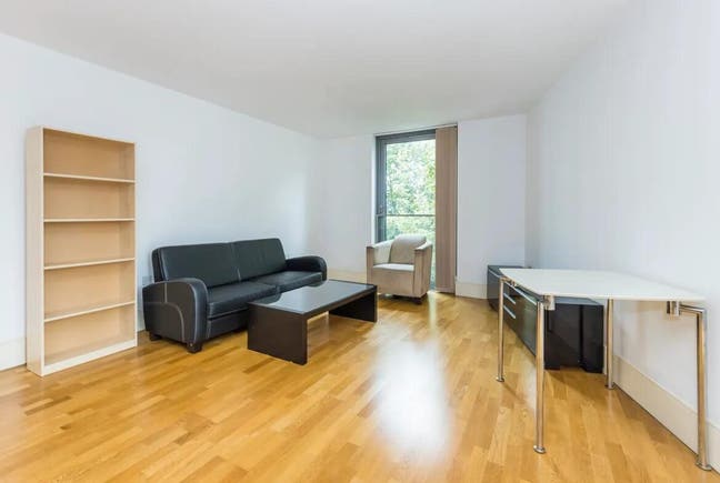 2 bed in Stadium Mews,Highbury,N5 Main Photo