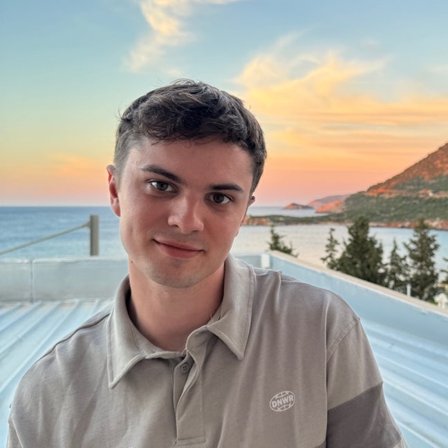 Social and Friendly, looking for a new place! Main Photo