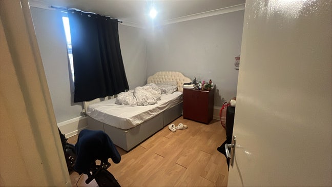 Double Room Available  Main Photo