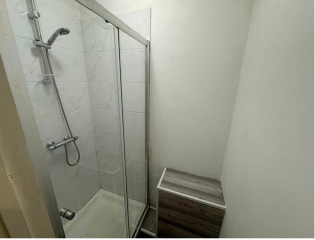 Double room available in a two bed flat!  Main Photo