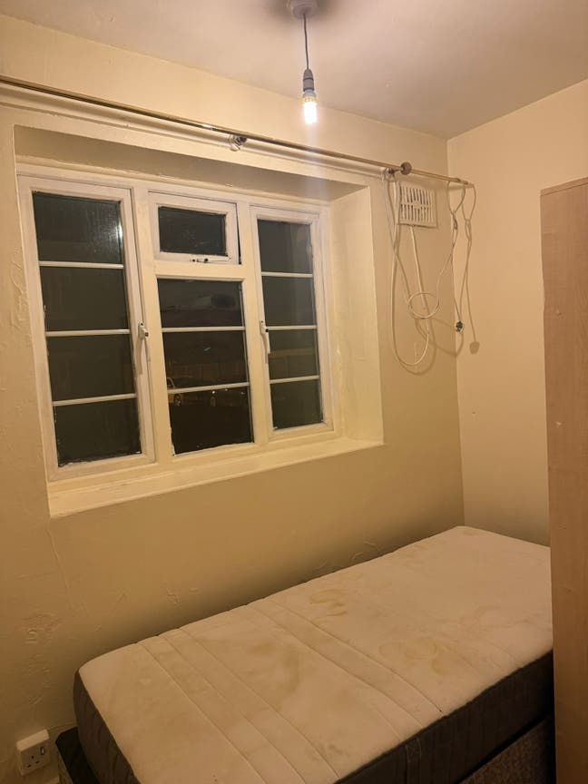 Single room for rent  Main Photo