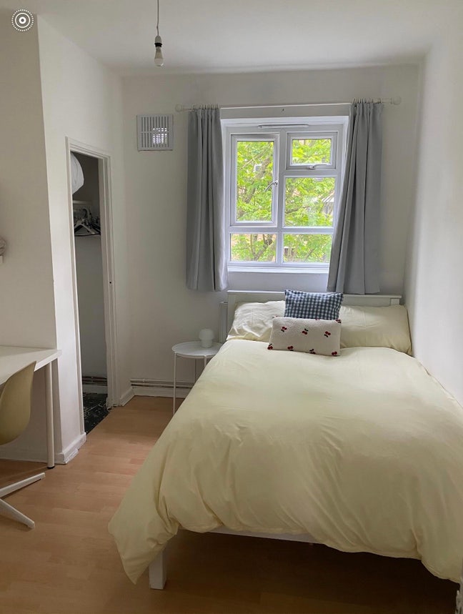 Room Avail Feb!! Main Photo