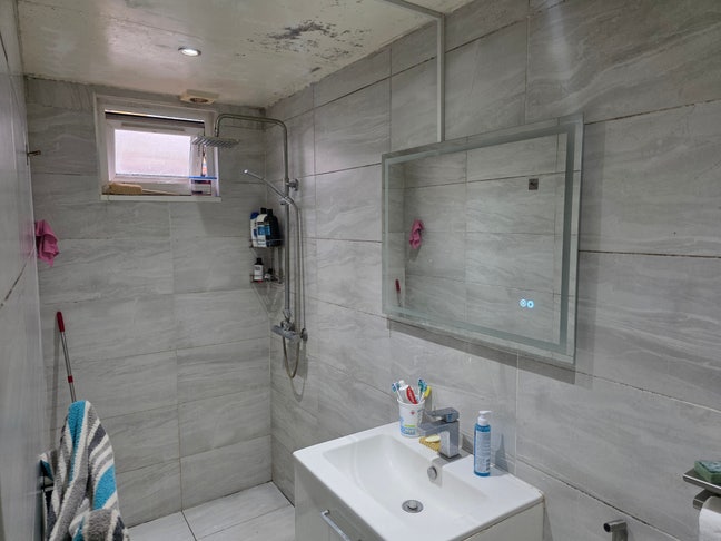 Dubble bedroom with bathroom  Main Photo