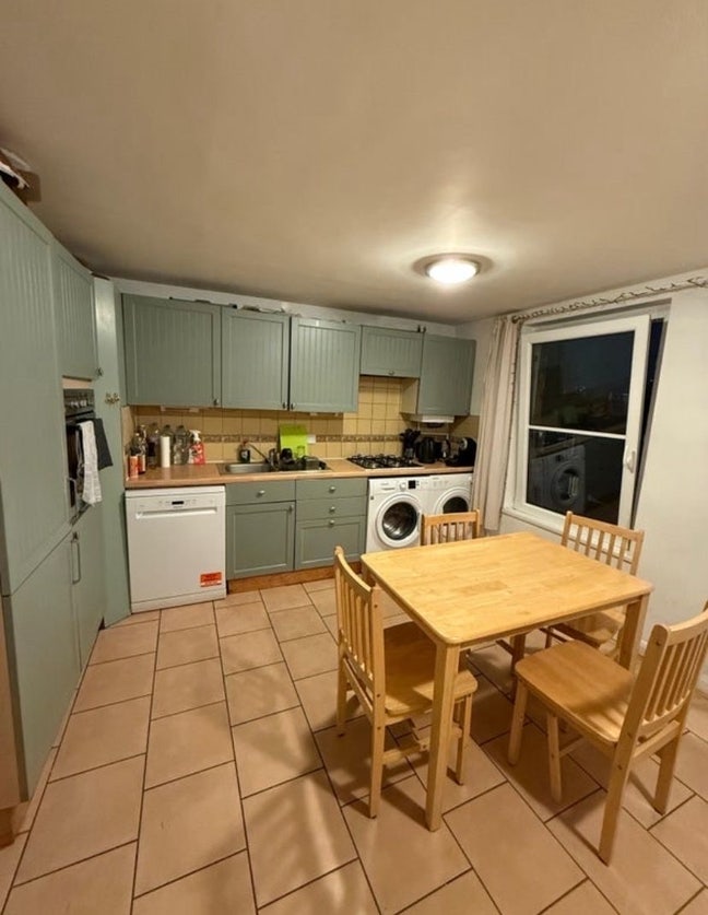 Cosy &pound;750 Room in Battersea/Clapham Main Photo