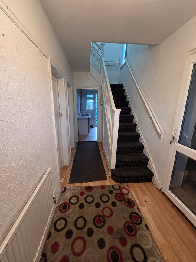 Room available in Longsight  Main Photo