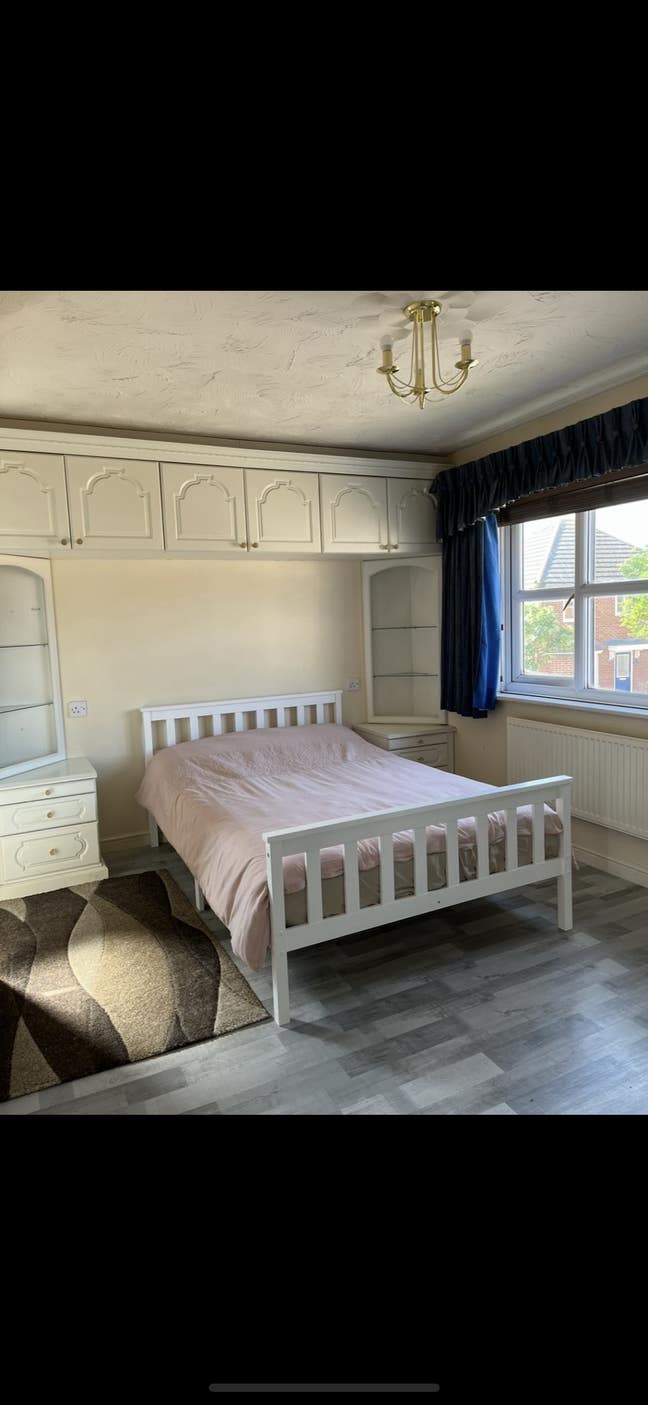 Double ensuite,double room,WiFi and bills included Main Photo