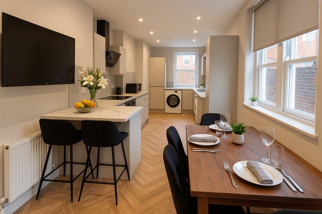 8 Bedroomed House Share - Available Now  Main Photo