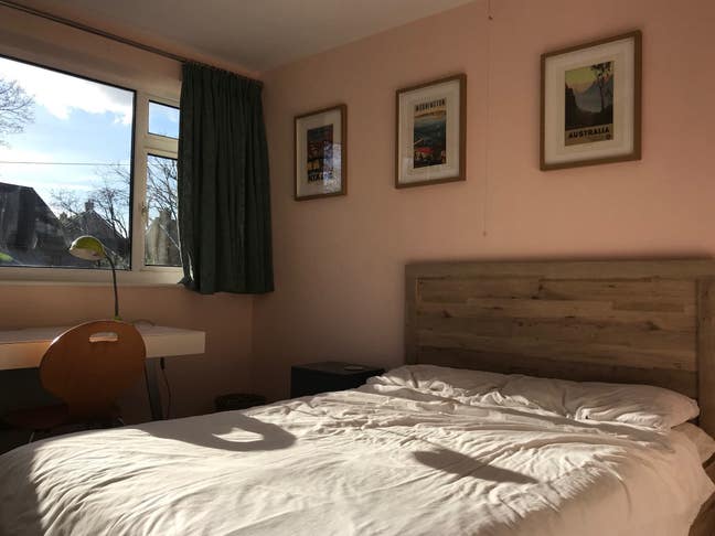 Big furnished room in quiet house in heart of Yate Main Photo