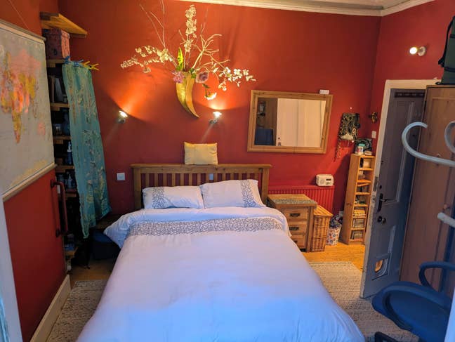 2 bed flat, 7 week rent, all bills included  Main Photo