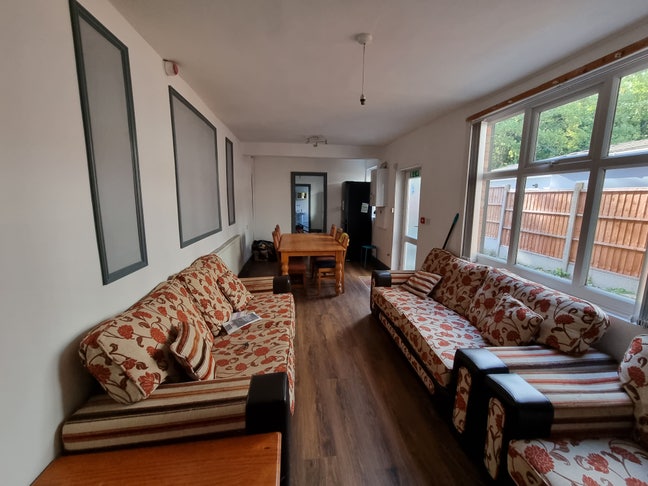 Large Double Bedrooms available in Selly Oak Main Photo