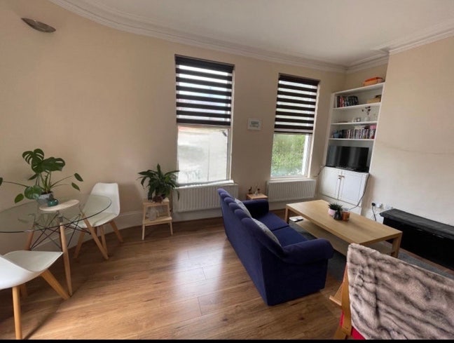 Large Double room in 3bed maisonette Main Photo