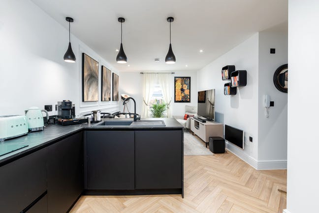 Fully Furnished Serviced Apartment – Altrincham Main Photo