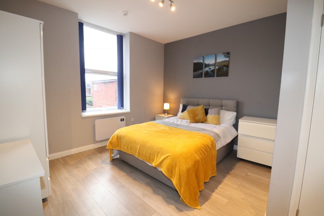 Ensuite Double Room Available – Bury  Main Photo
