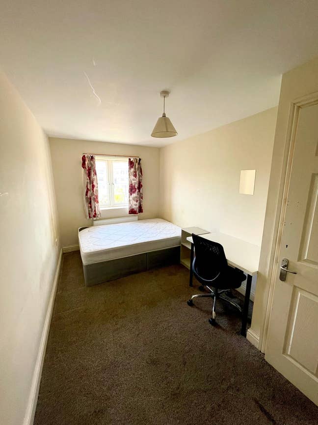 ** Stylish Double for Couples in Modern Flat ** Main Photo