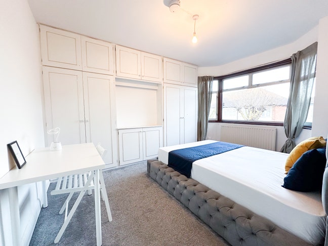 2x Rooms Available in Park Royal Main Photo