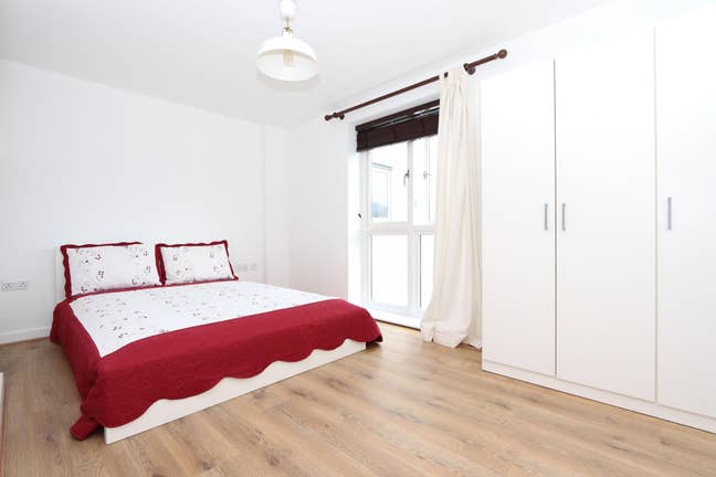 E3-Calling for Modern Double in Zone 2/Bow Road Main Photo