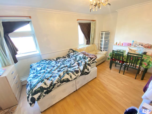 Master room to rent ( Near Canary wharf / City  Main Photo