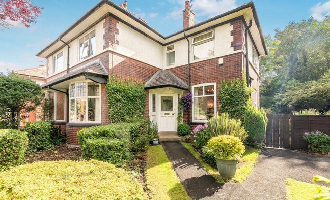 Bills included - &pound;100/week Burnley Main Photo