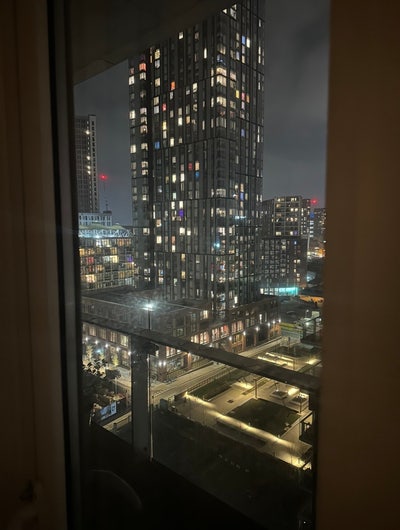 City centre apartment with wrap around balcony  Main Photo