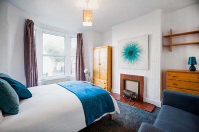 Double Room | Bills Inc.| Available February Main Photo