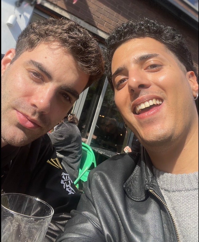 Looking for a flat, buddy-ups or flatshare!  Main Photo