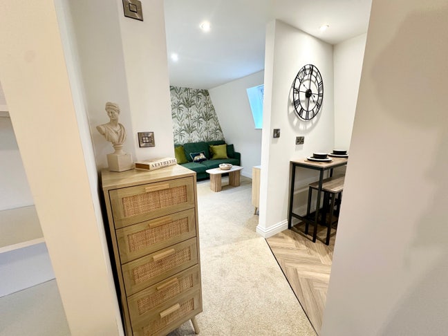 Wow 🤩 Insane Flat All Bills Inclusive 🤯 Main Photo