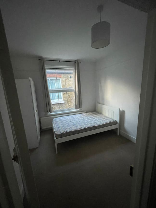 Double Bedroom to Rent 2 Minutes from Tooting Bec  Main Photo