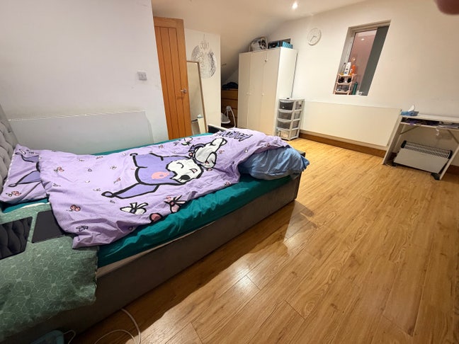 Double Room Available in 2-Bed Flat - Ilford Main Photo