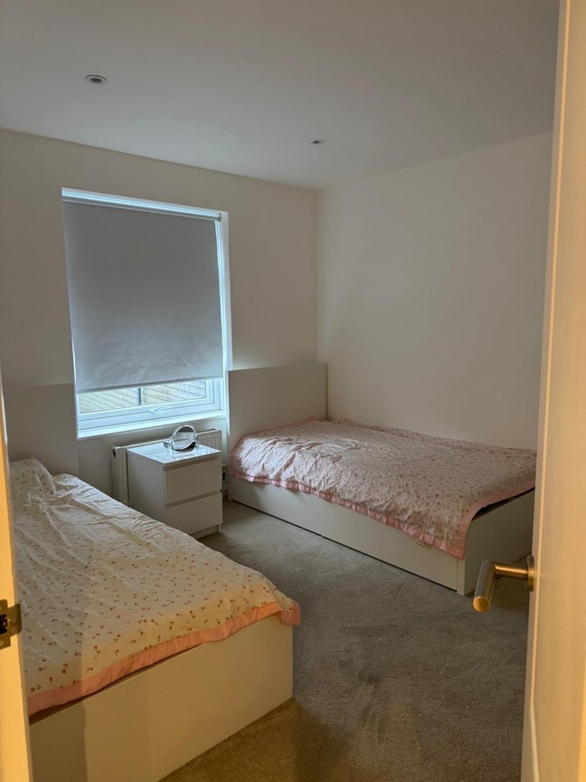 Twin room Kensington private area Main Photo