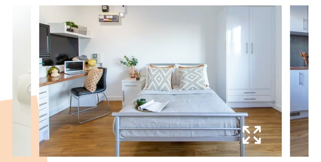 URGENT Gold Studio Tenancy  Main Photo