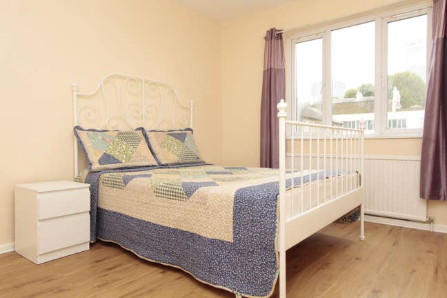 Prime Location-Newly Refurbished Rooms Great Price Main Photo