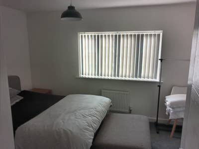 2 Bed room just outside Highbridge Main Photo